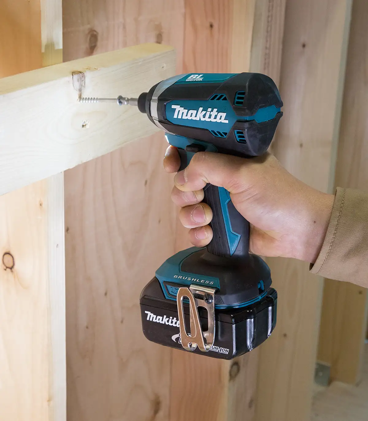 Makita - Akumulatorski udarni odvijač DTD153Z