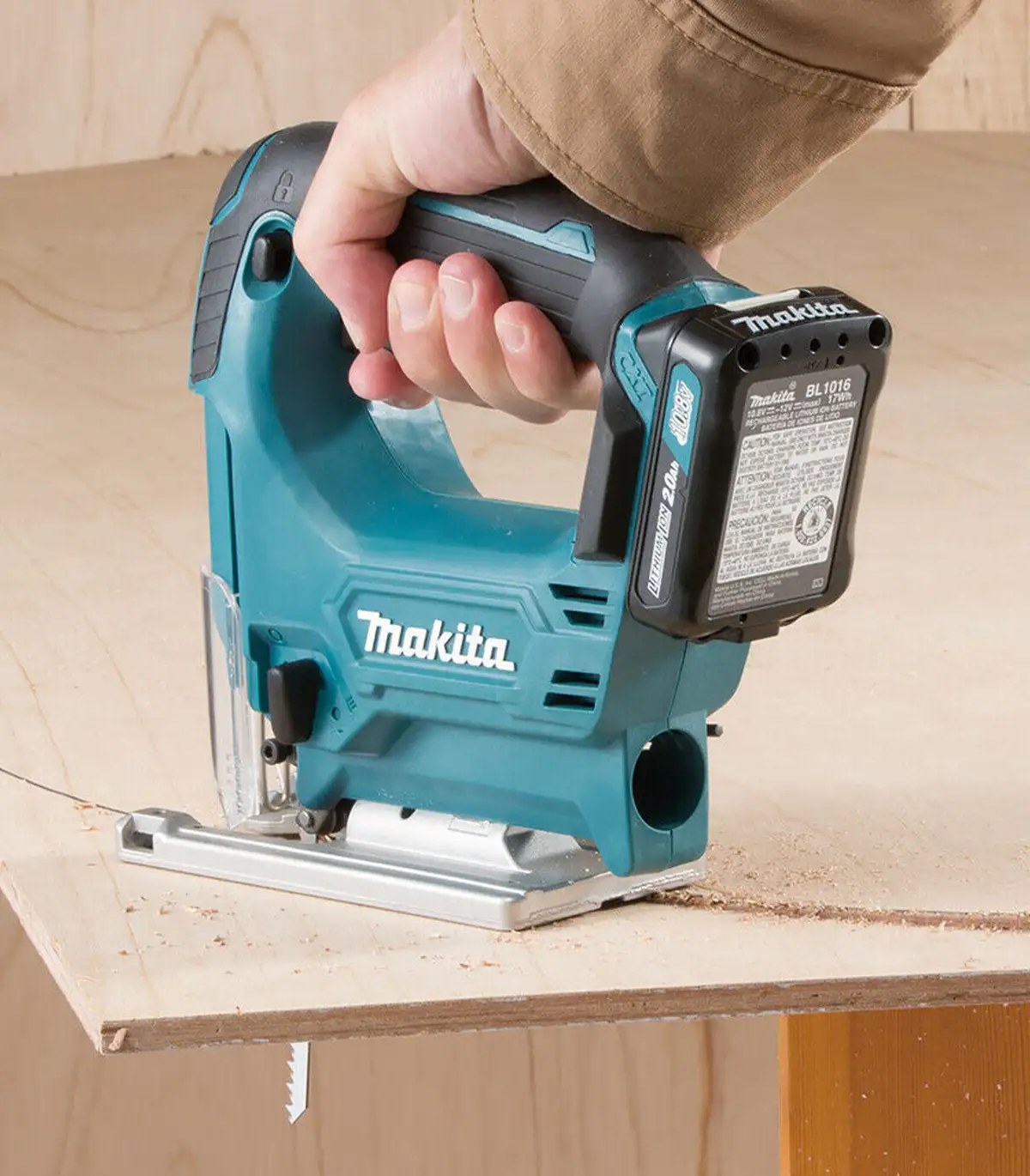 Makita - Akumulatorska ubodna pila CXT JV101DZ