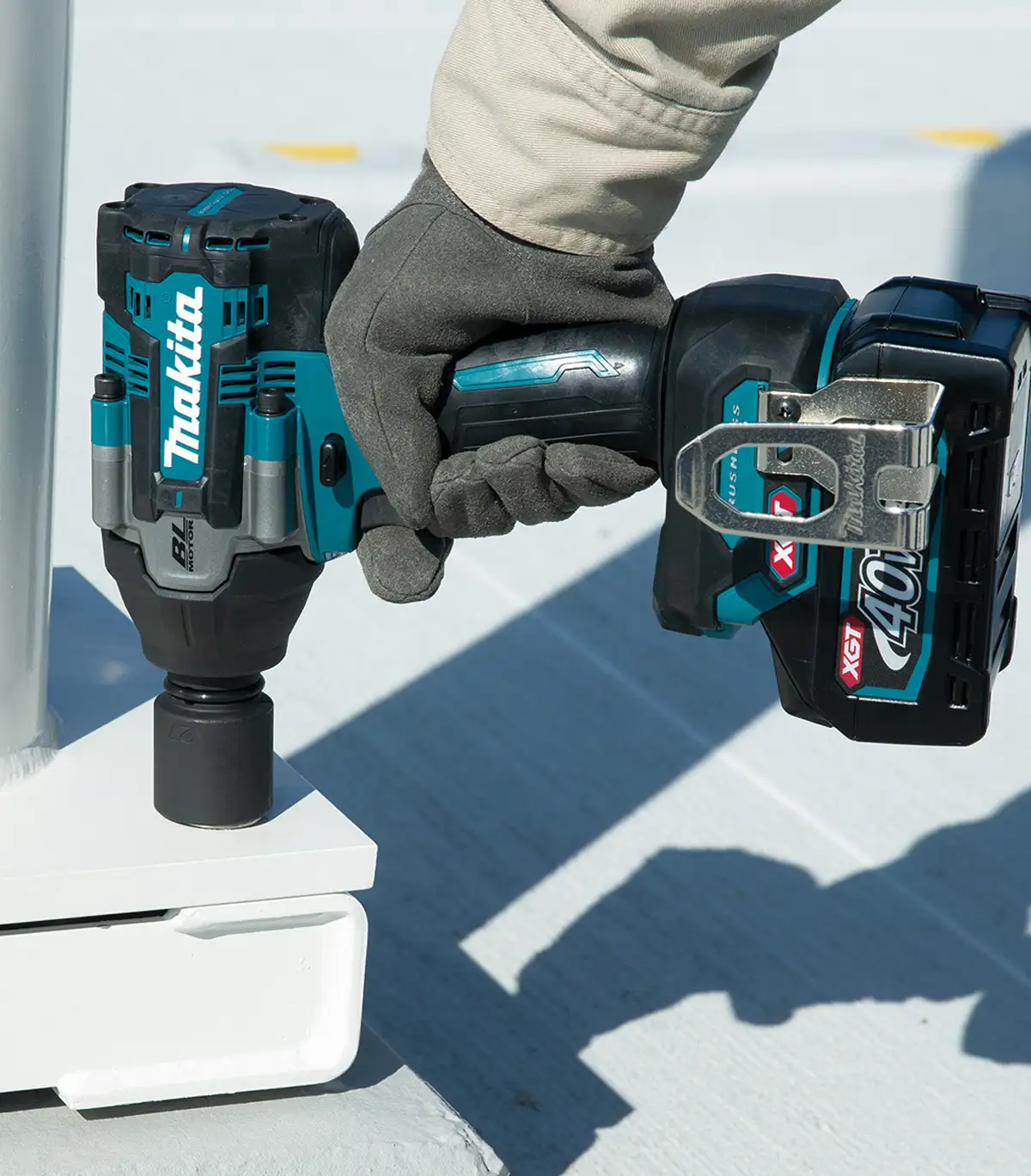 XGT MAKITA 40V - Akumulatorski udarni odvijač TW007GM201