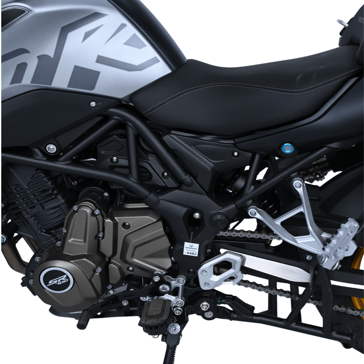 QJ motocikl SRT 700 X Adventure sa koferom